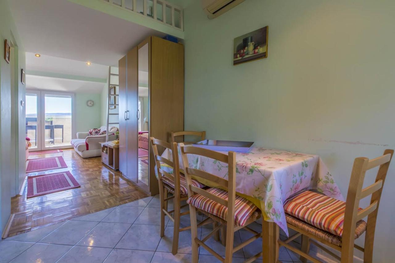Apartments By The Sea Selce, Crikvenica - 4802 Eksteriør bilde